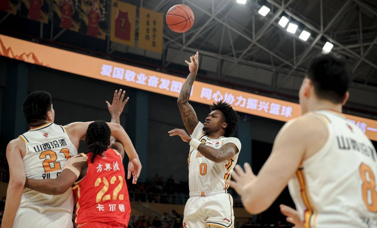 aoa体育活动-包含篮球巨星球员换队，引发球迷热议的词条