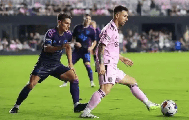 帕尔梅拉斯主帅强调团队配合,迎战欧洲劲旅的简单介绍 帕尔梅拉斯主帅强调团队配合,迎战欧洲劲旅的简单介绍