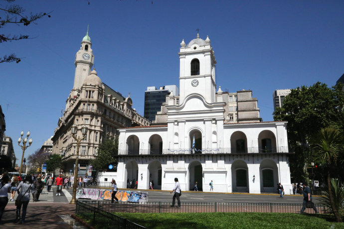 aoa体育课程-曼联赛前发布会：全队信心满满迎战布宜诺斯艾利斯独立