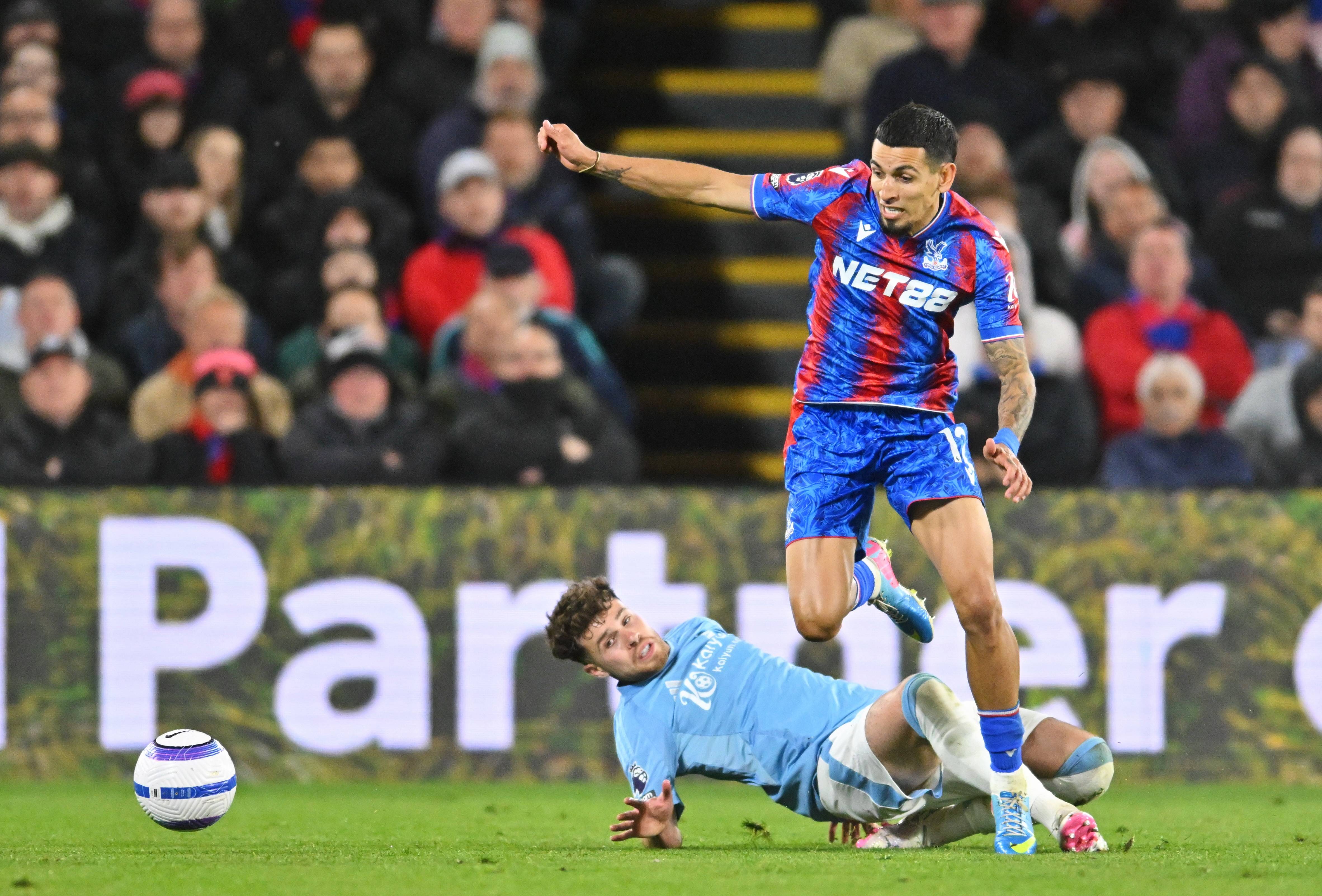 诺丁汉森林新援成功冲击主力位置,表现可圈可点的简单介绍 诺丁汉森林新援成功冲击主力位置,表现可圈可点的简单介绍