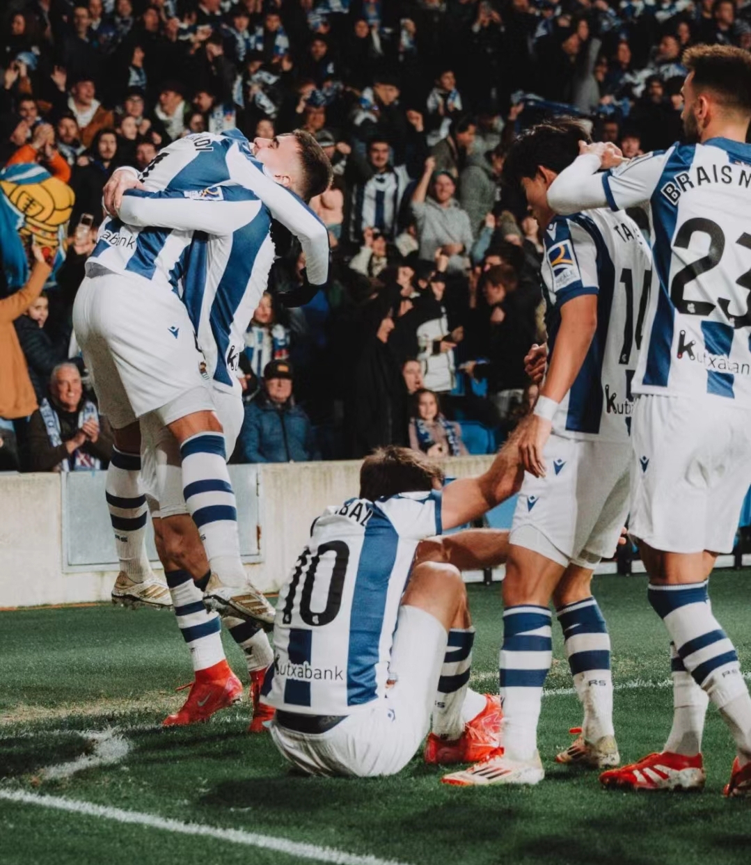 aoa体育培训-关于巴塞罗那不敌对手，客场遭遇挫折的信息