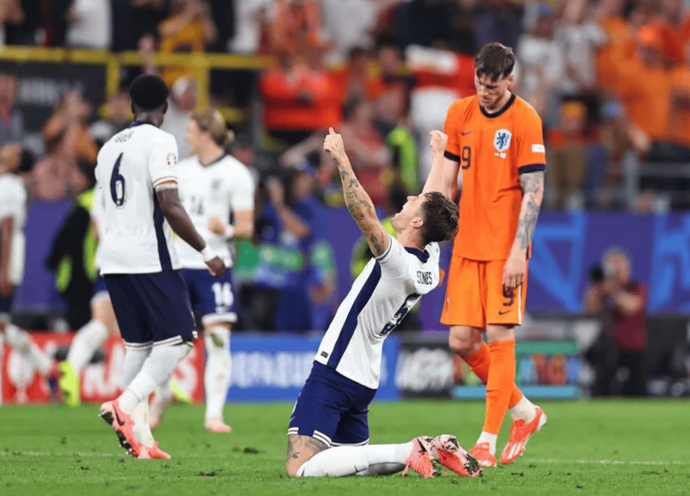 aoa体育直播-乌克兰逆袭英格兰，成功晋级淘汰赛