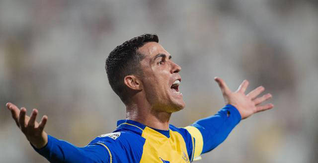 关于纽伦堡球员庆祝胜利图为队友鼓励时刻的信息 关于纽伦堡球员庆祝胜利图为队友鼓励时刻的信息