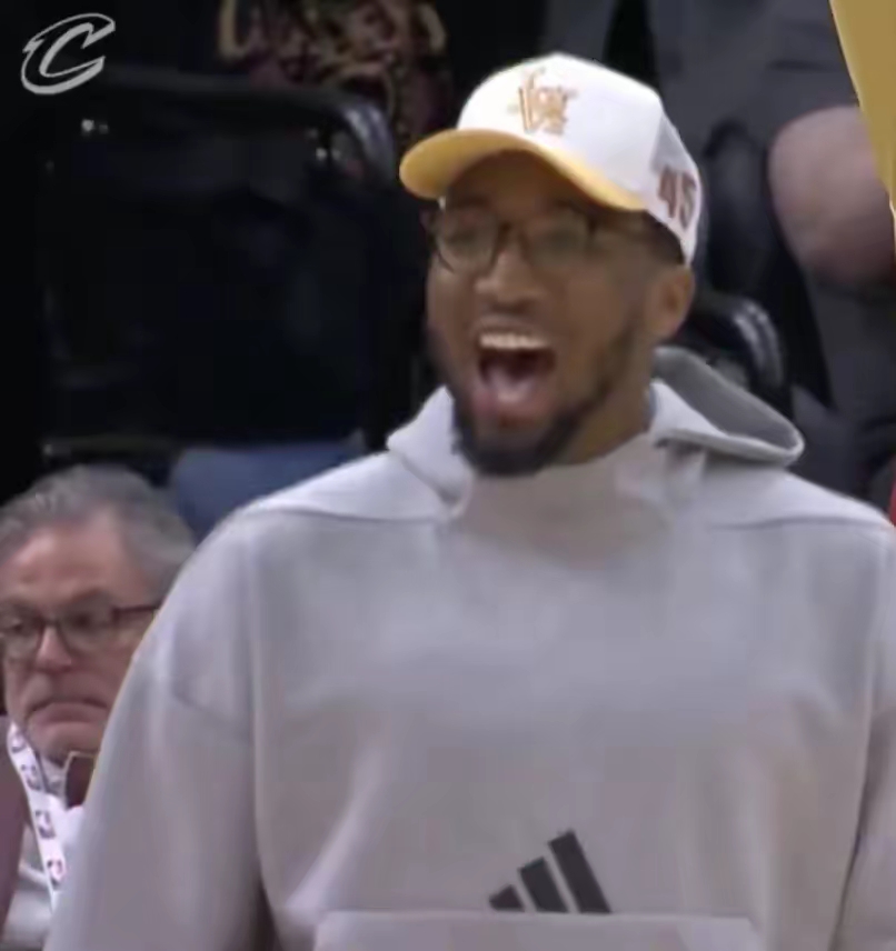 aoa体育活动-标玩法大反转，球队逆袭成功的简单介绍