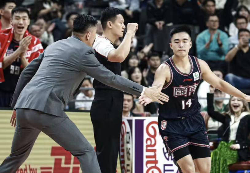 澳门男篮遭山东逆转,遭遇困境 澳门男篮遭山东逆转,遭遇困境