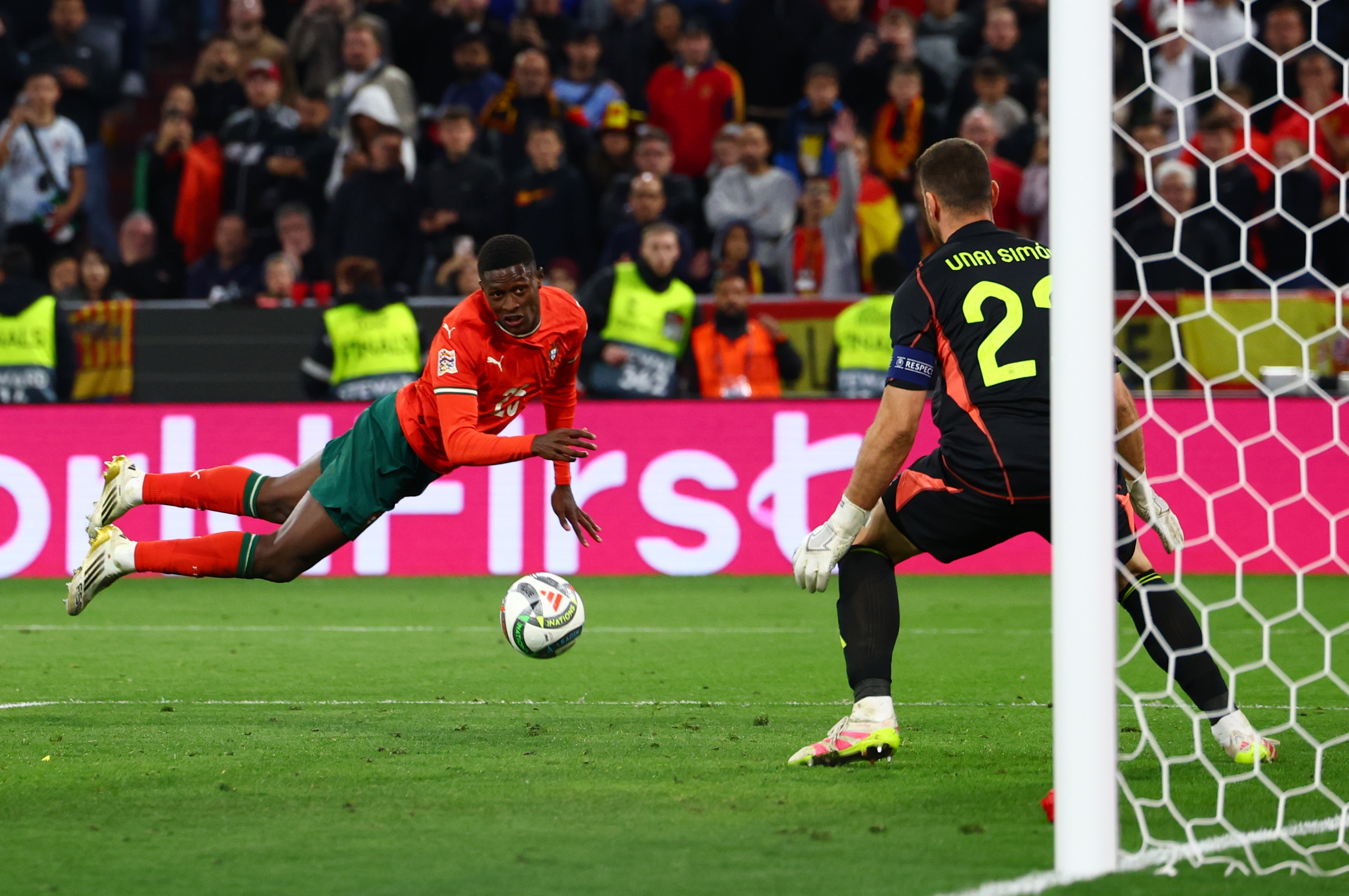 关于欧国联比赛最佳进球选出!精彩瞬间令人回味无穷!的信息 关于欧国联比赛最佳进球选出!精彩瞬间令人回味无穷!的信息