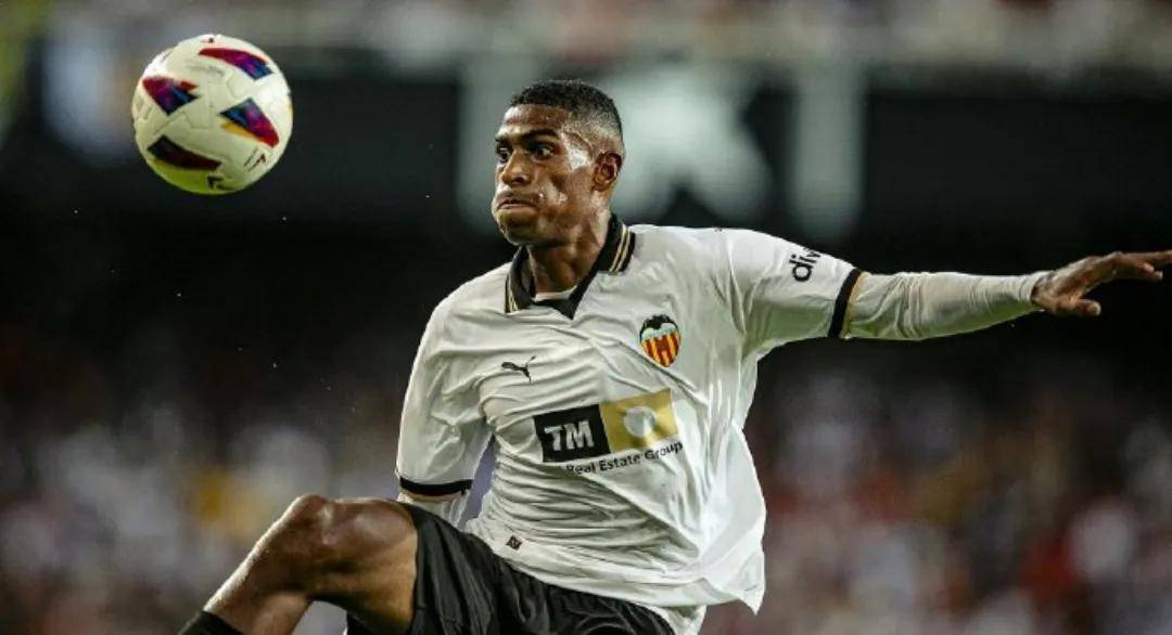 切尔西客场逼平阿森纳提前锁定英超亚军的简单介绍 切尔西客场逼平阿森纳提前锁定英超亚军的简单介绍