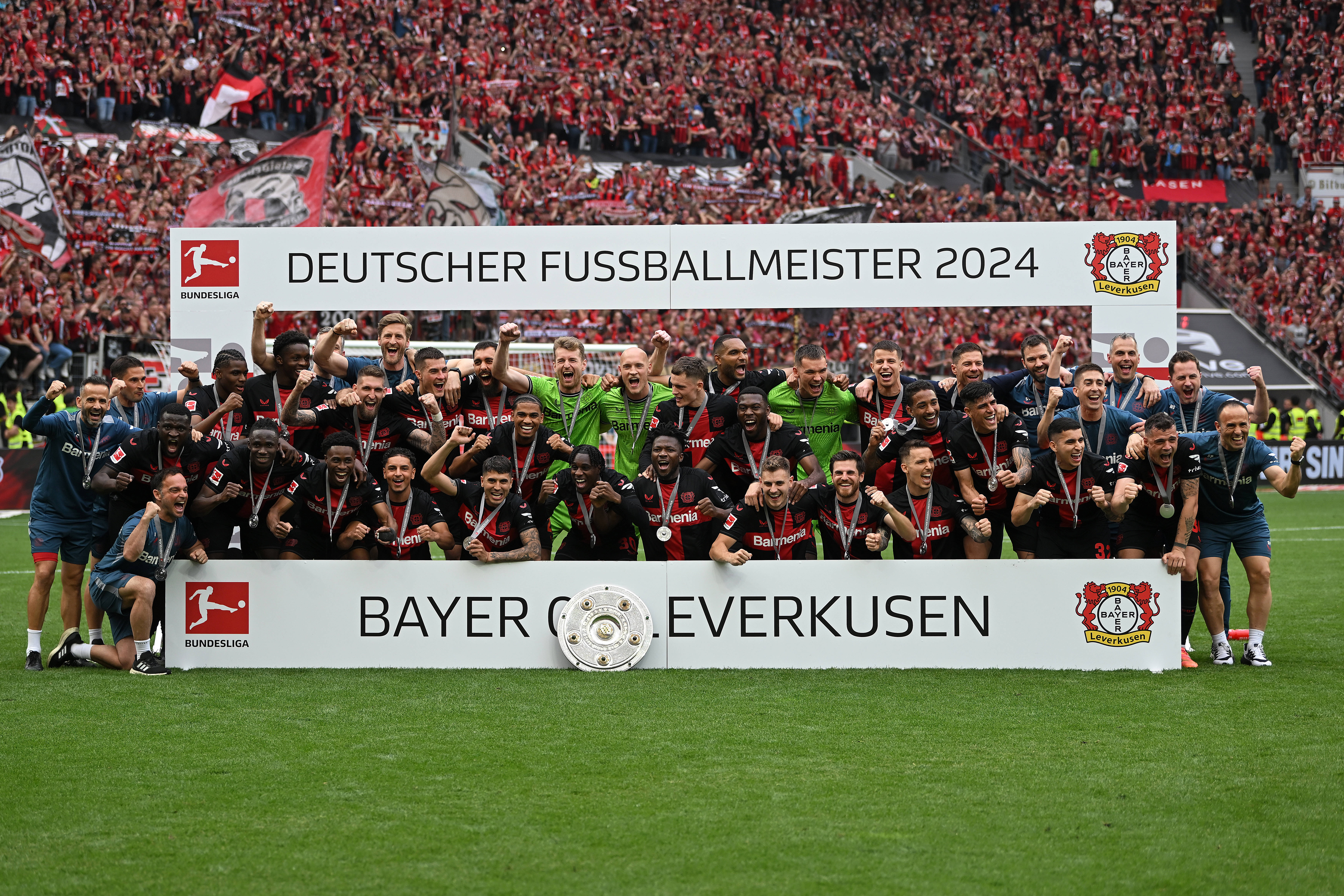 包含法兰克福主场击败勒沃库森,取得三连胜的词条 包含法兰克福主场击败勒沃库森,取得三连胜的词条