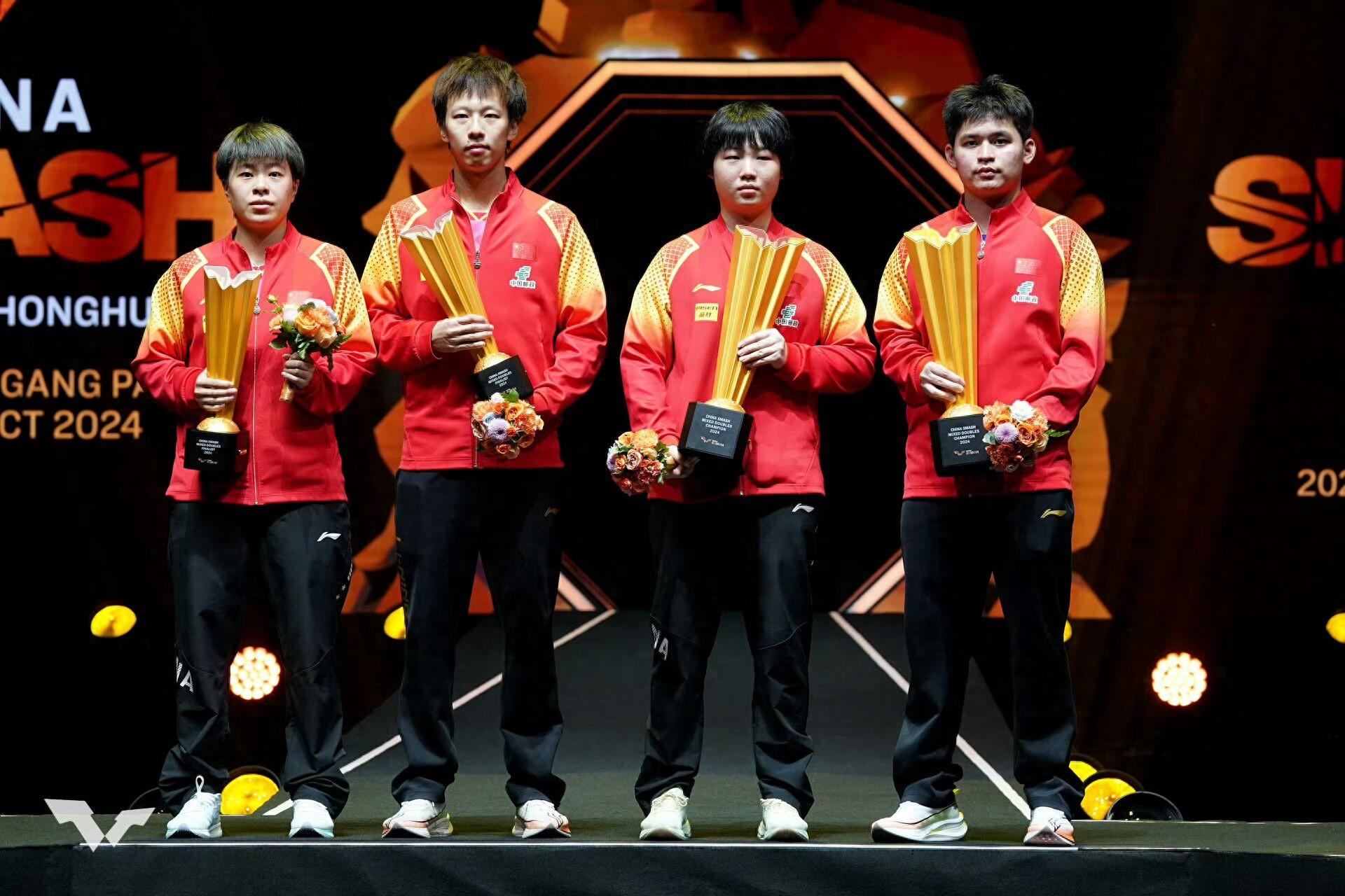 顶尖球员们在赛场上展现出的技艺和风采 顶尖球员们在赛场上展现出的技艺和风采