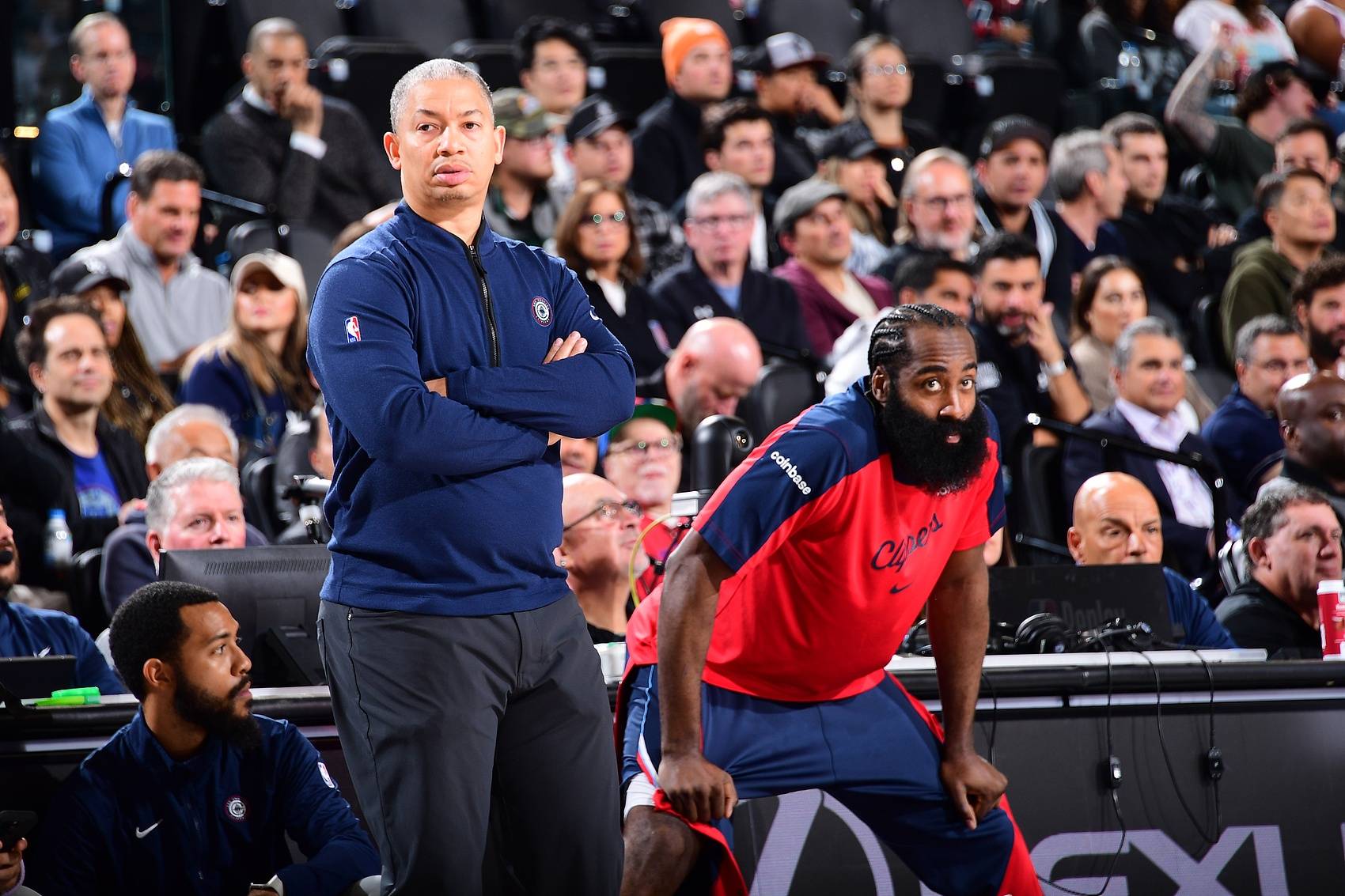 aoa体育新闻-快船大胜爵士，取得四连胜