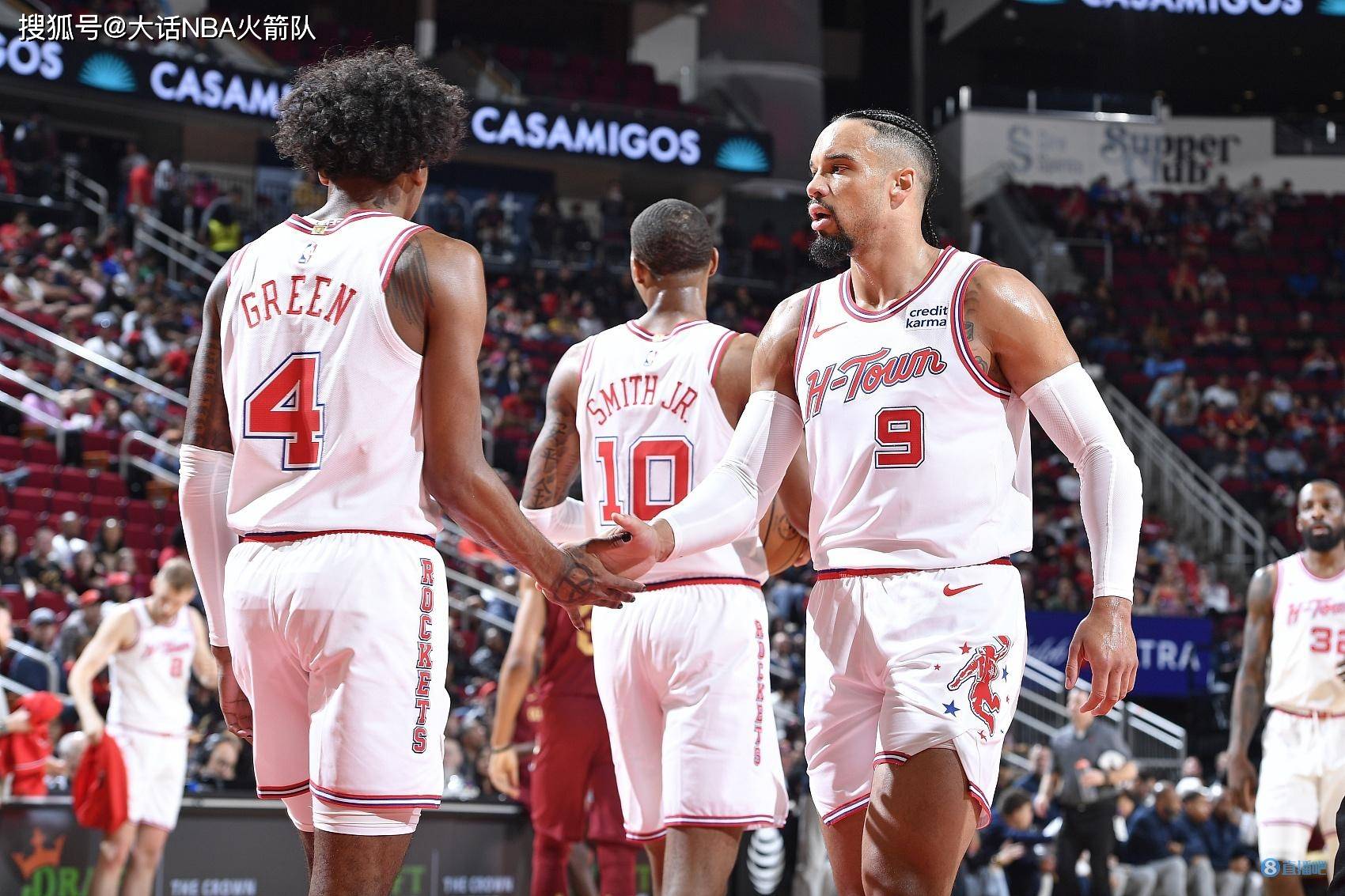 火箭队再度迎战骑士队