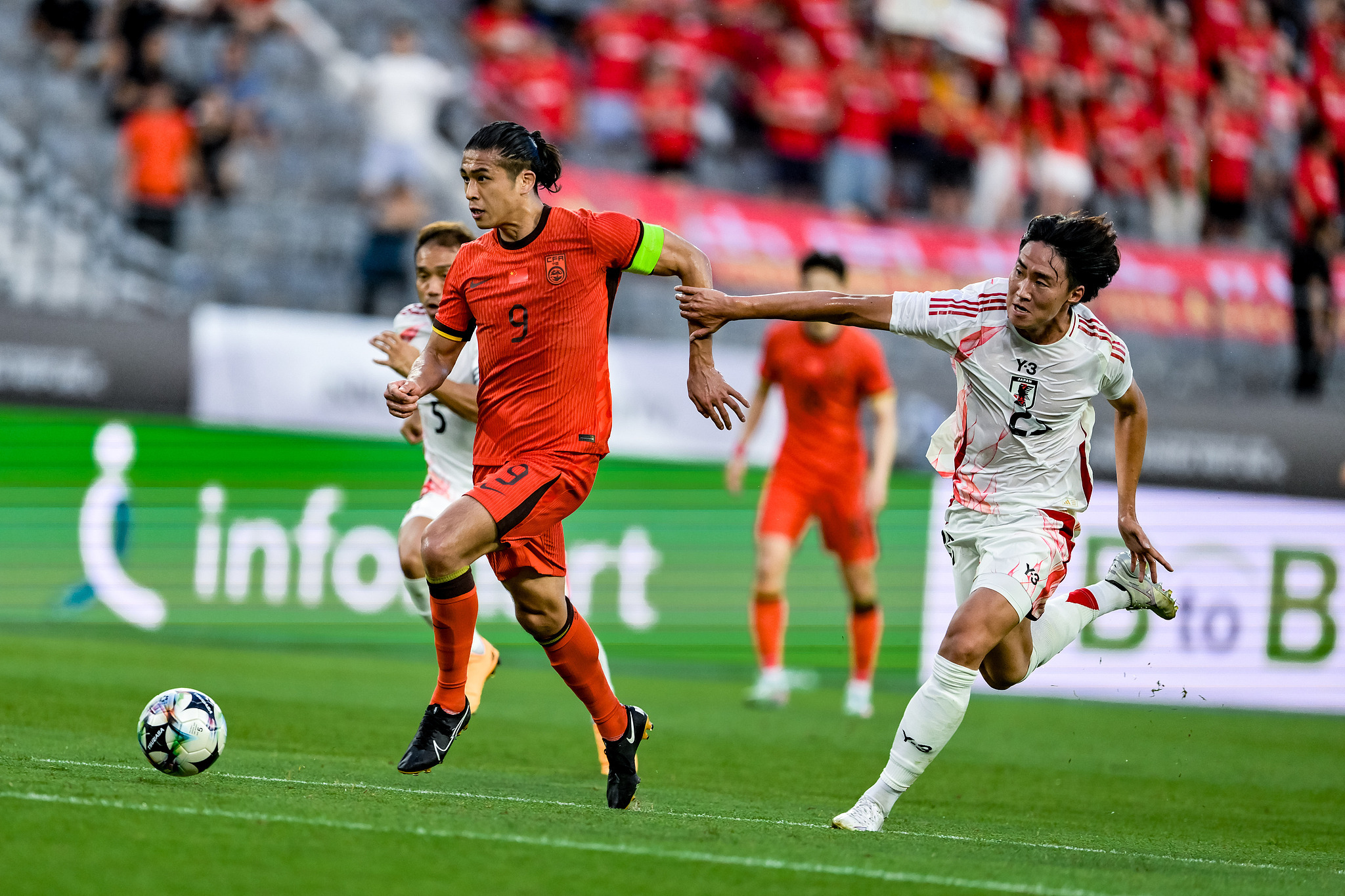 关于日本队在比赛中奋力斗争夺取胜利的信息 关于日本队在比赛中奋力斗争夺取胜利的信息