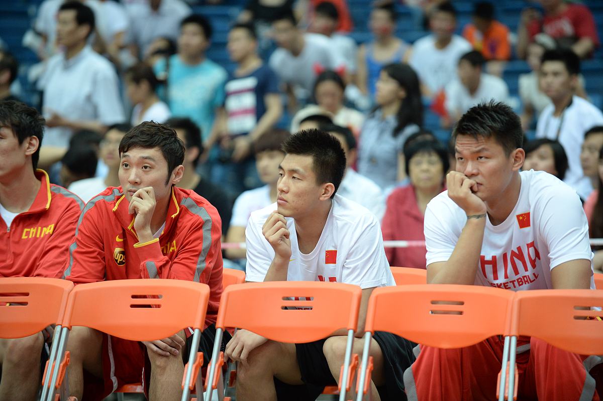 运动员们在比赛中展现了出色技术 运动员们在比赛中展现了出色技术