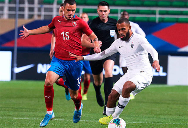 关于冰岛队客场战平阿尔巴尼亚,欧预赛形势稍显尴尬的信息 关于冰岛队客场战平阿尔巴尼亚,欧预赛形势稍显尴尬的信息