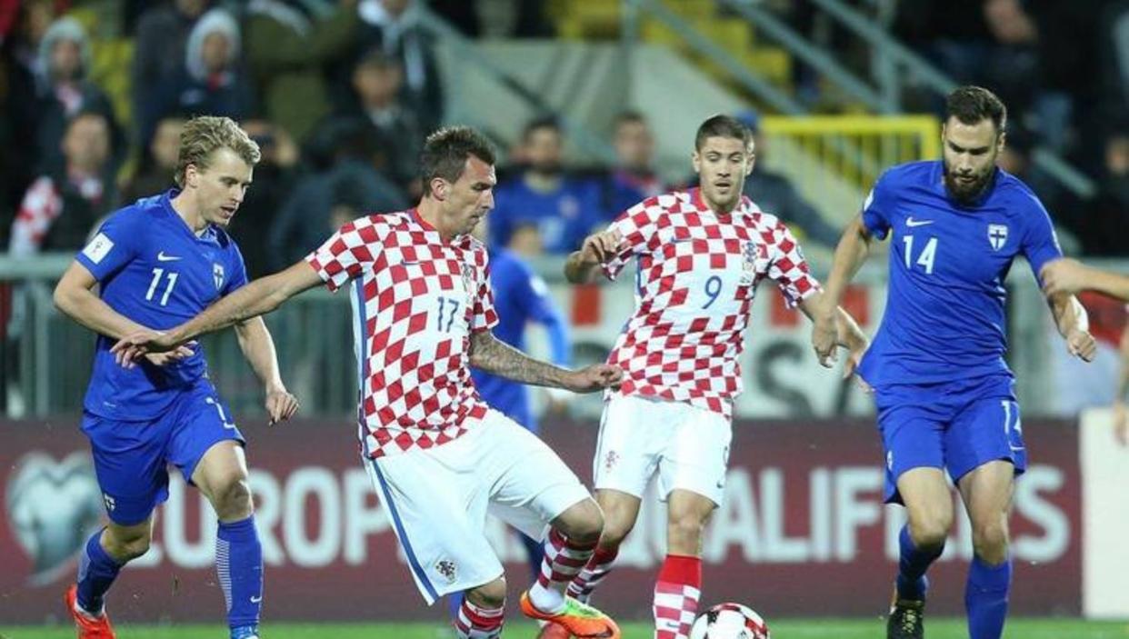 捷克队在欧预赛淘汰赛中取得突破性胜利 捷克队在欧预赛淘汰赛中取得突破性胜利